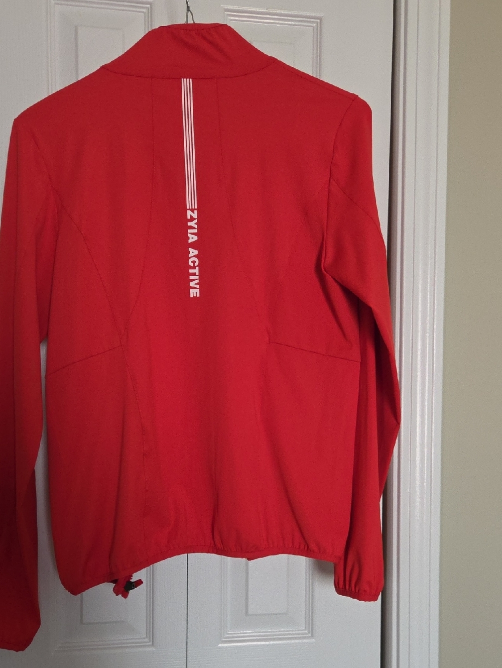 ZYA Active Red Performance Jacket - Picture 3 of 4